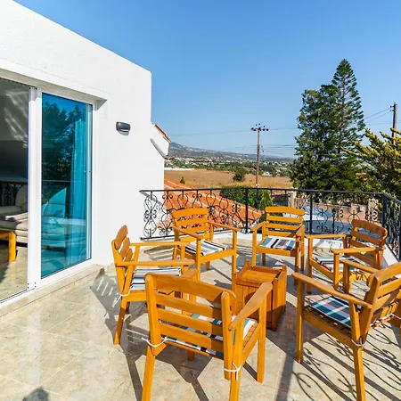 Villa Di Mare By Ezoria Paphos